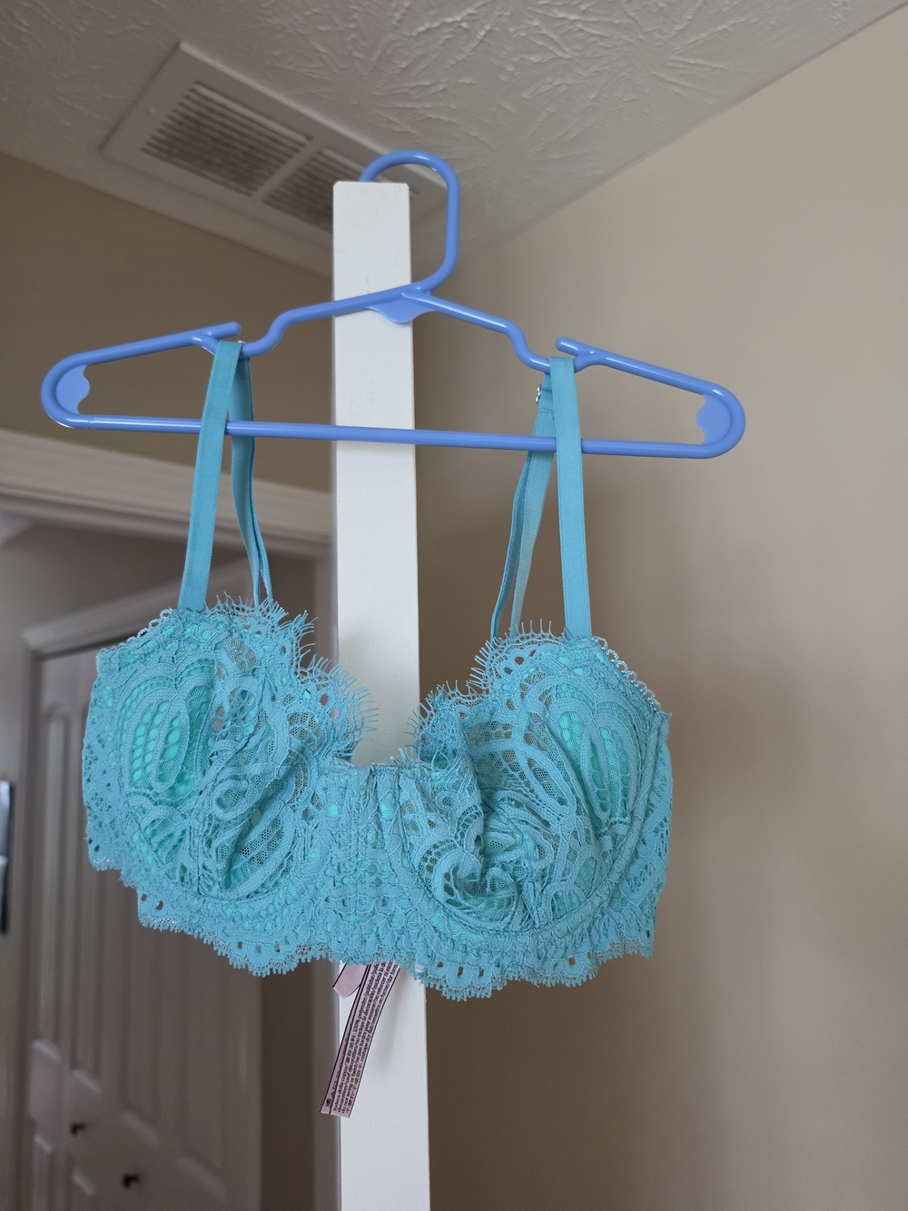 Victoria's Secret Dream Angels Bra Pushup Without Padding 32C